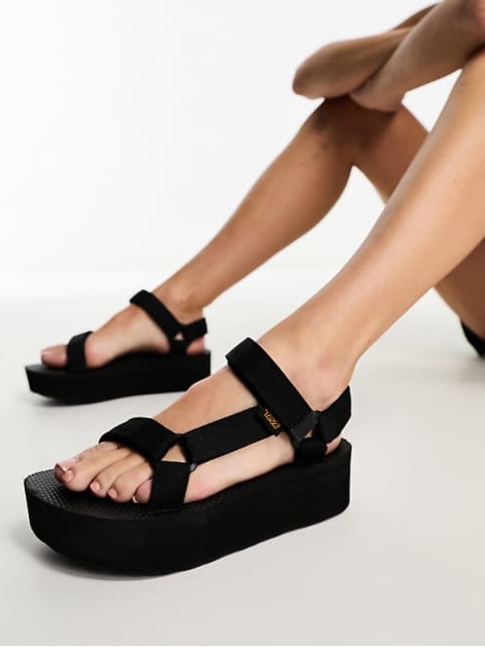 Teva Sandals Womens Size 9 Flatform Universal Platform Slingback Chunky Black